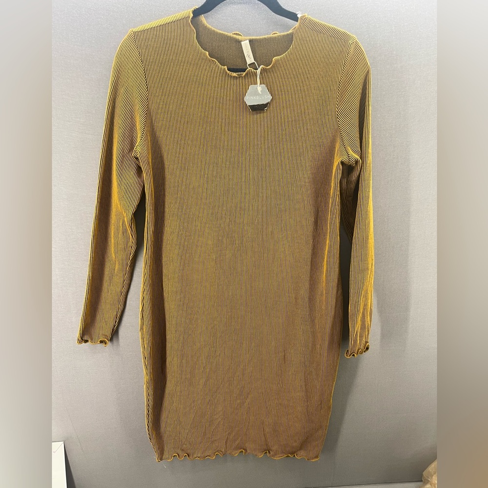 Pink Blush yellow stripe dress size Medium